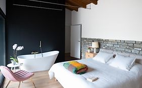 Kh Lezama Suites, Breakfast & Laundry